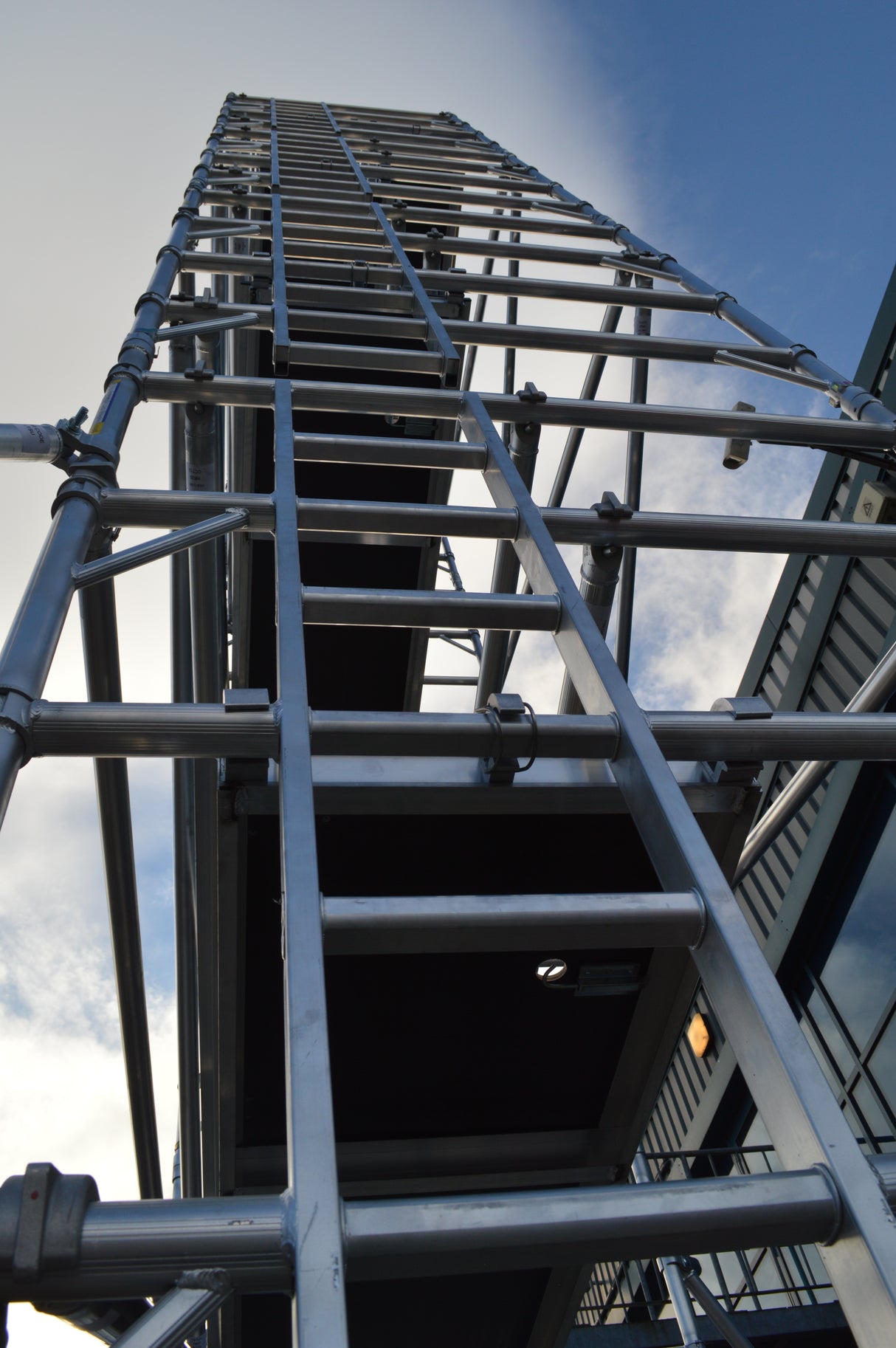 Lyte HiLyte500 Double Width Tower System