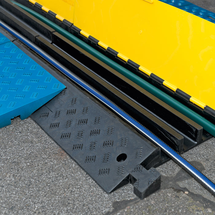 Moravia® TRAFFIC-LINE Wheelchair Ramps for Large Cable/Hose Ramps - 744 x 880 x 75