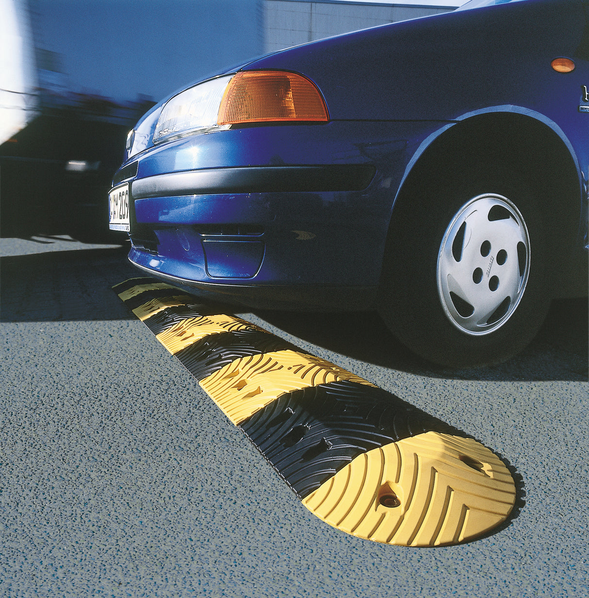 Moravia TOPSTOP-10 Speed Reduction Ramp Kit - Fixings Included