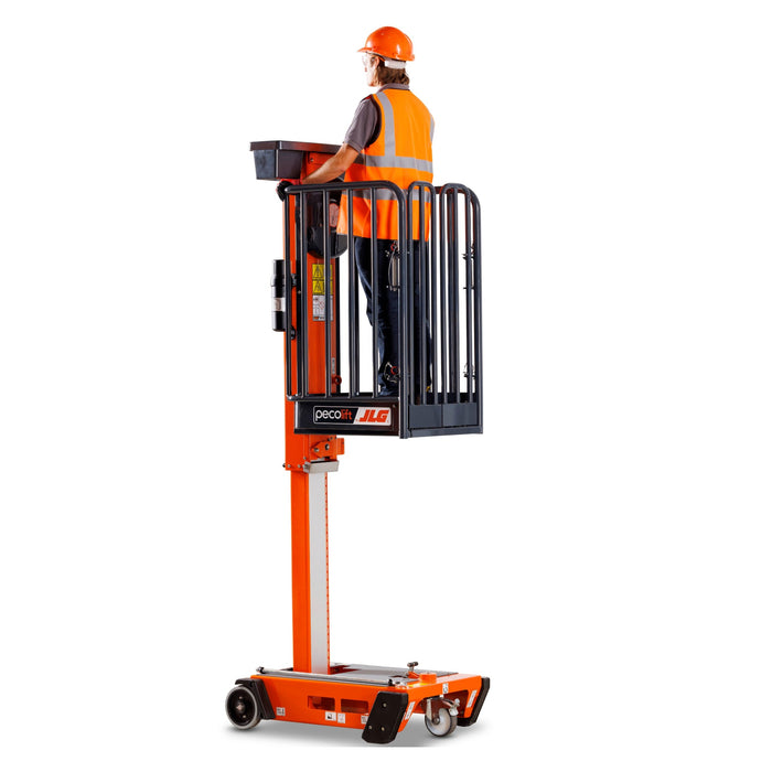 JLG® PecoLift™ Self-Propelled Access Machine