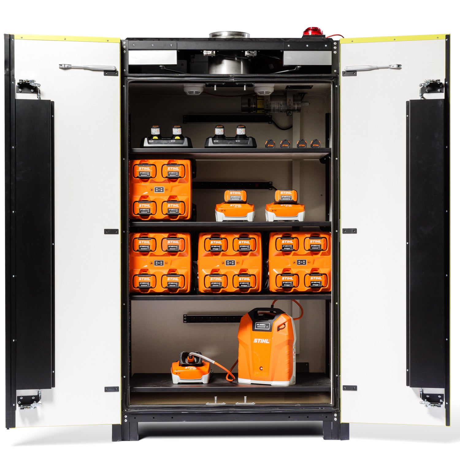 Chemical Storage & Segregation (Chemicals / Solvents / Incompatibles)
